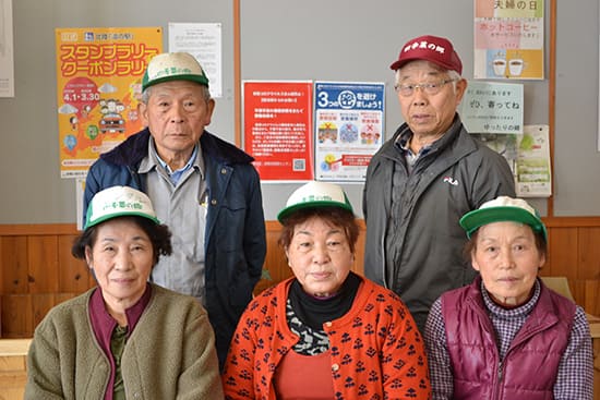 写真：笹取り名人の皆さん